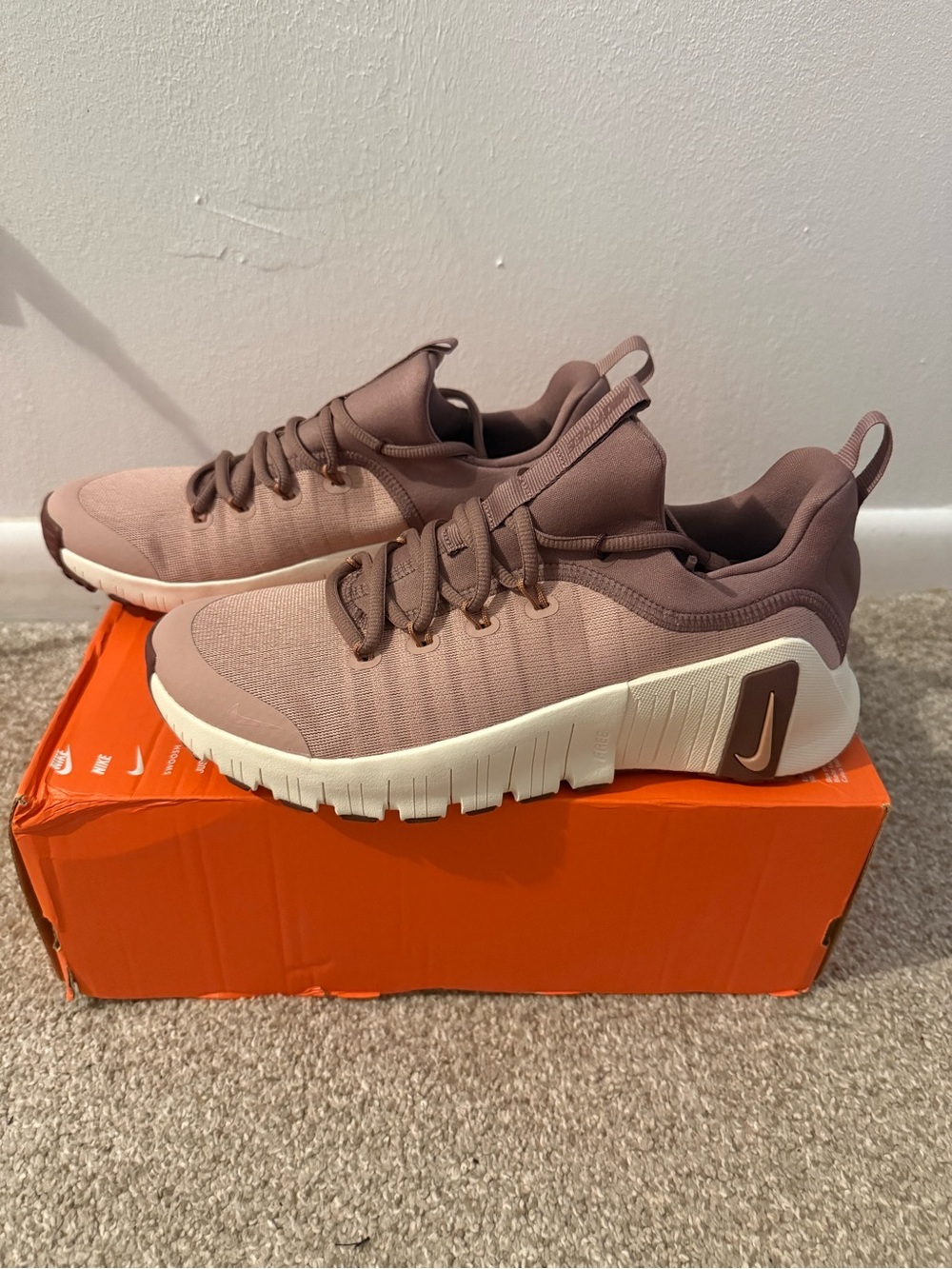 Nike Metcon Women's Pink Taupe Athletic Sneakers